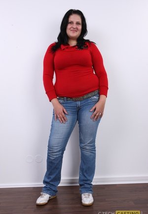 18 year girls lose their virginity while being double sexyed during a foursome